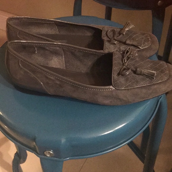 Gray shoes - Picture 8 of 8